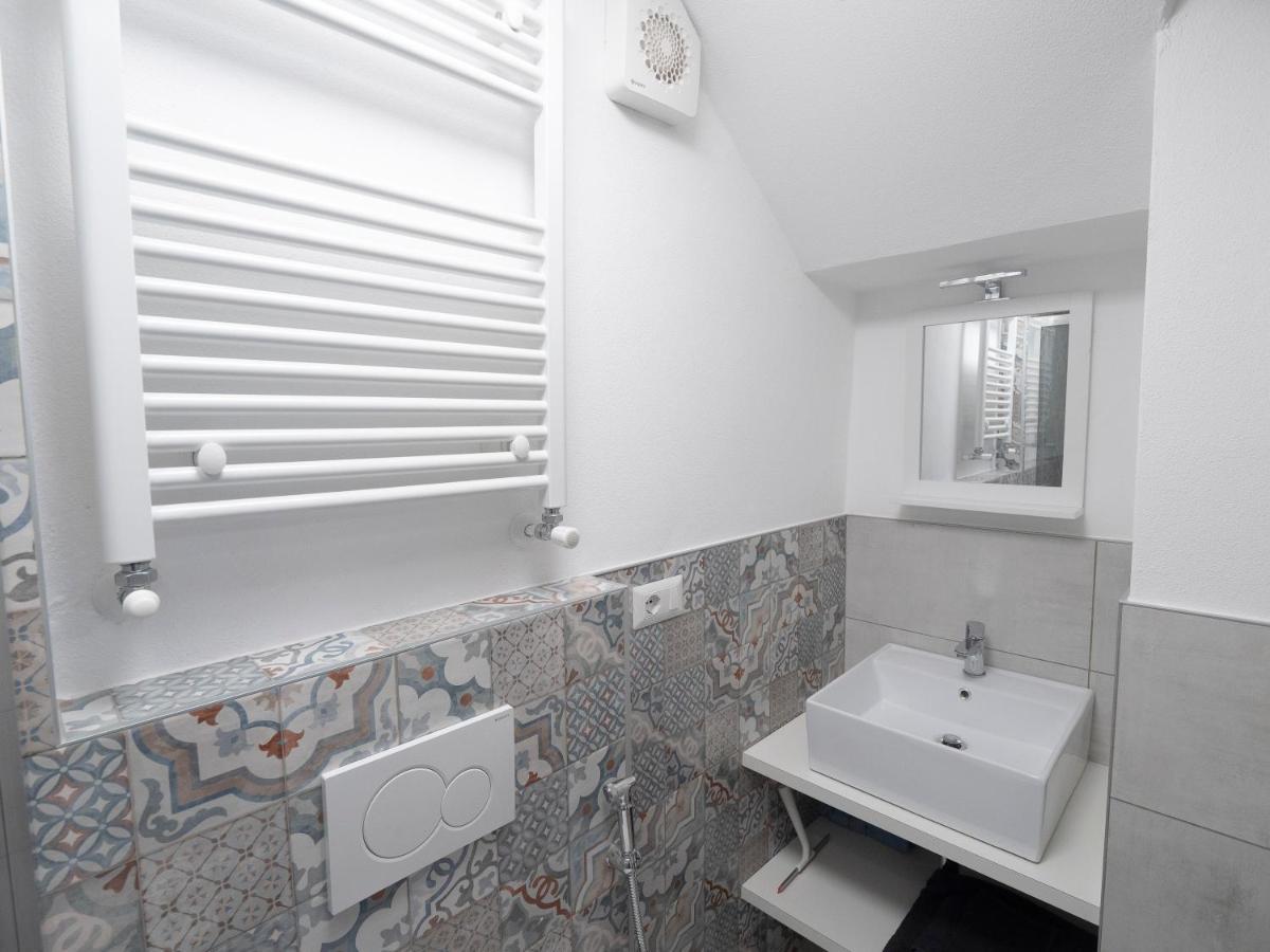 Bellano Holidays - Casa Ortensia ภายนอก รูปภาพ